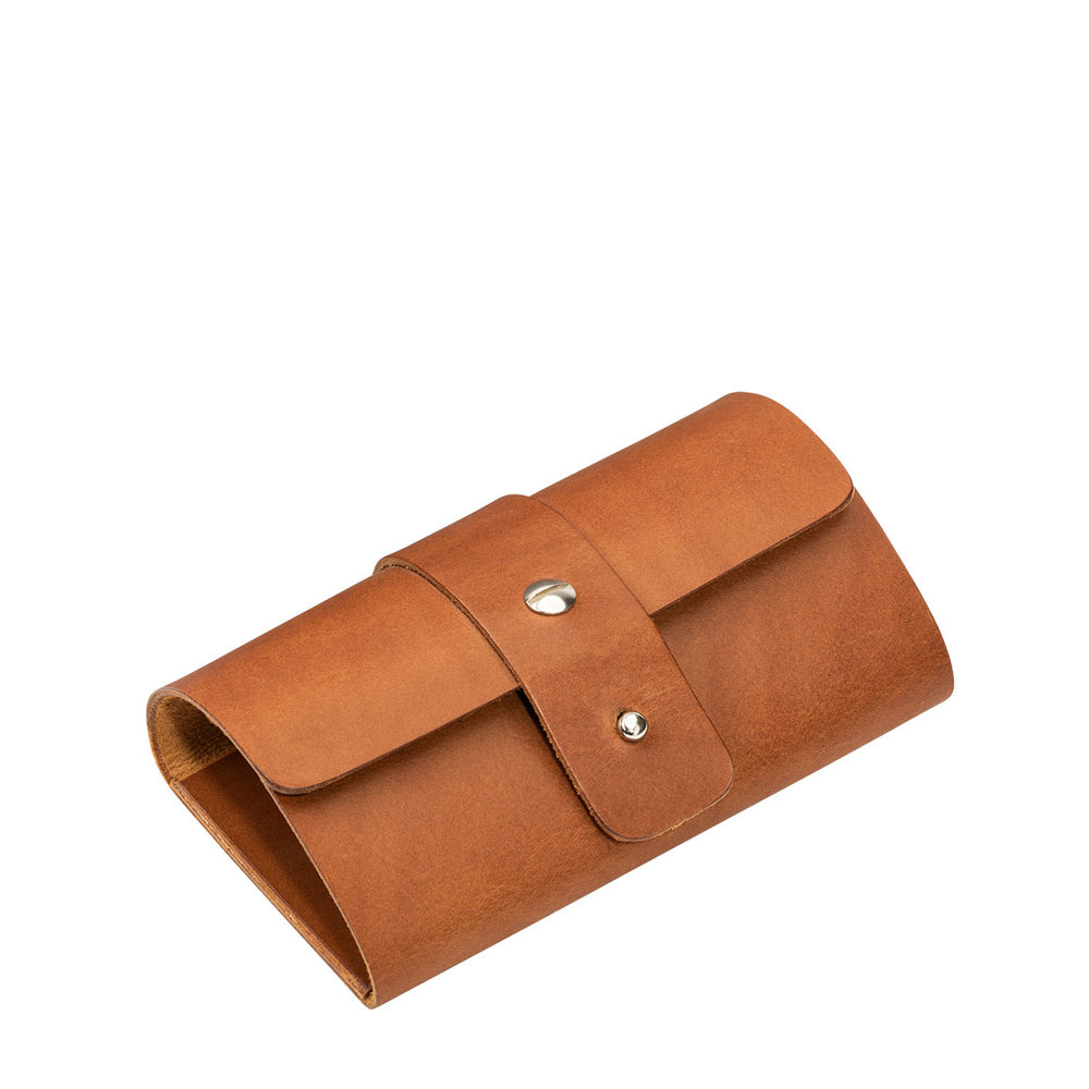 MUHLE TRAVEL High-Quality Vegetable-Tanned Cowhide Travel Case - Front