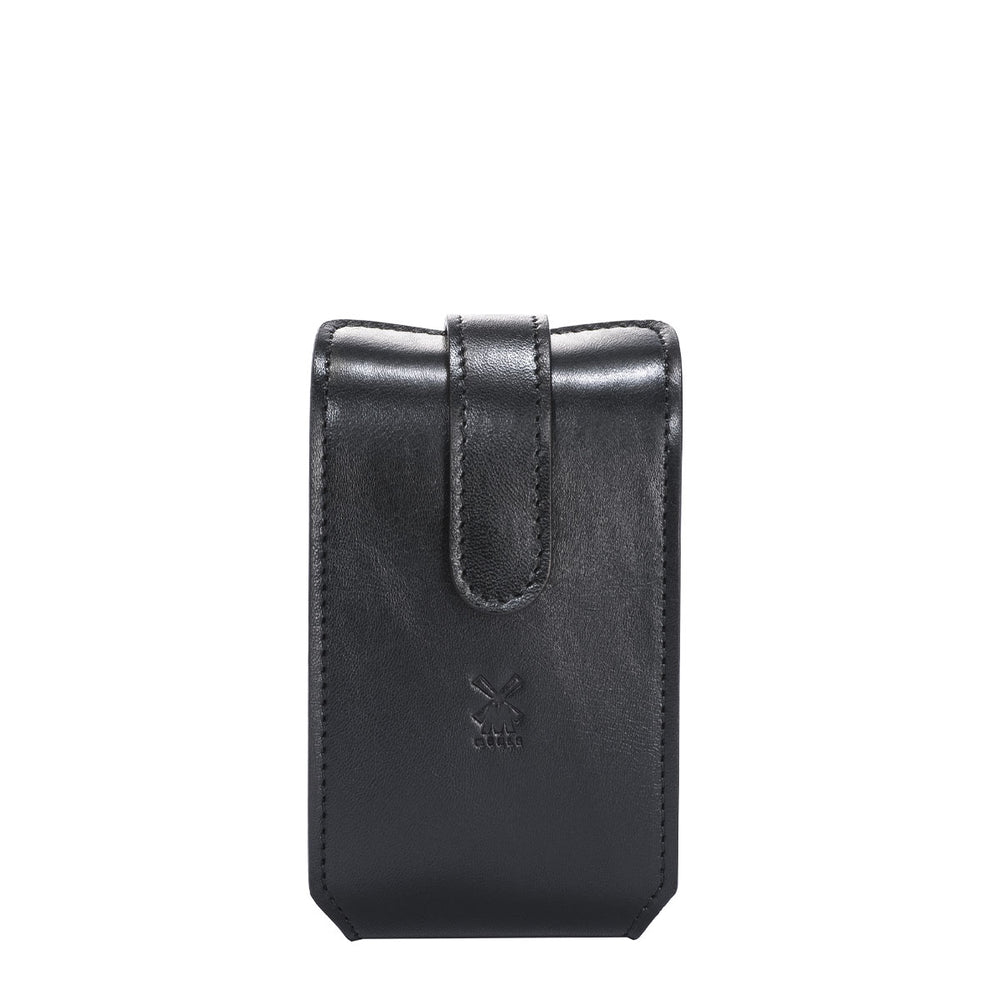 
                  
                    MUHLE TRAVEL Black Leather Travel Razor and Shaving Brush Case - Front
                  
                